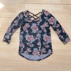 Three Quarter Sleeve Light Sweater